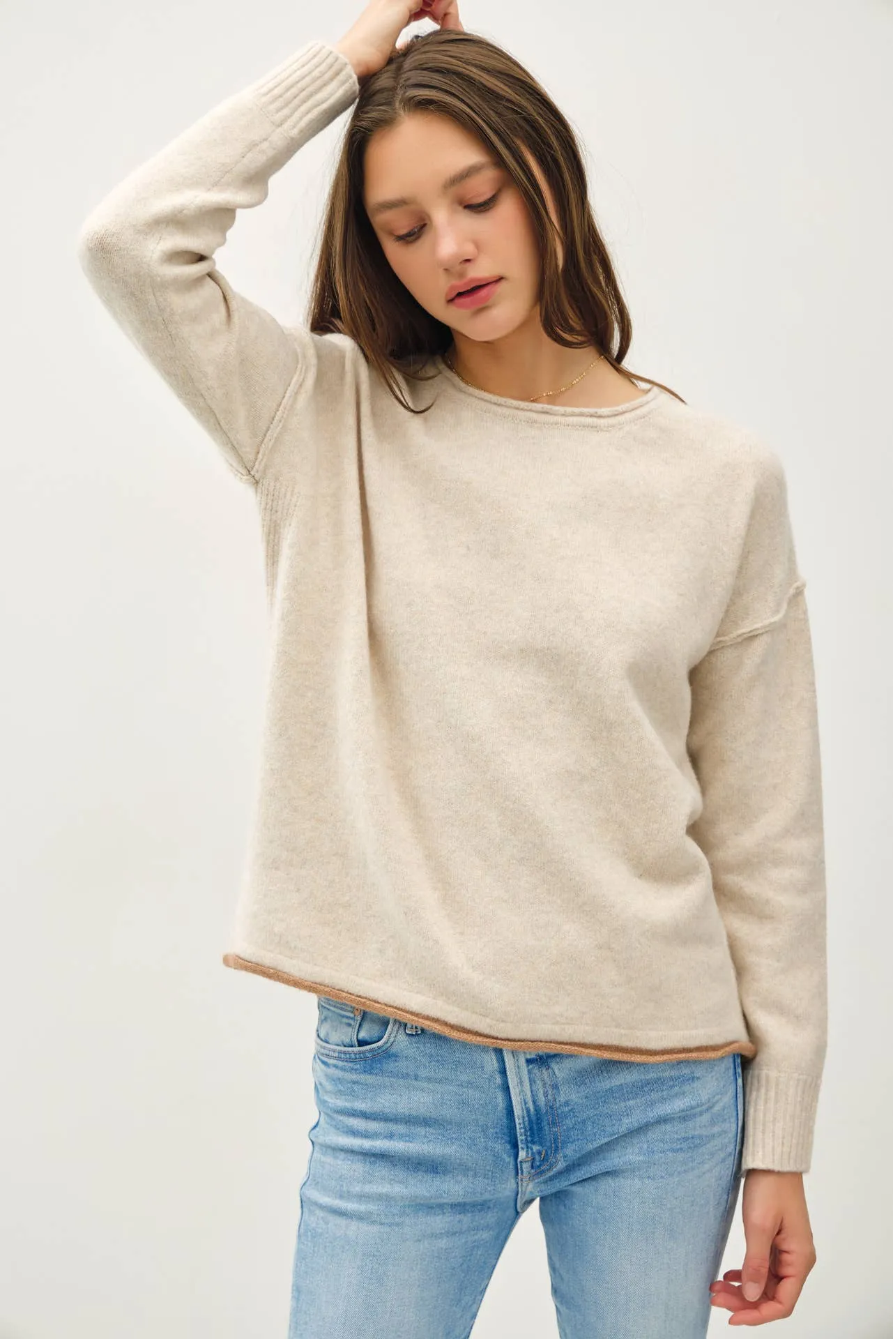 COZY ACCENT COLOR SOLID SWEATER