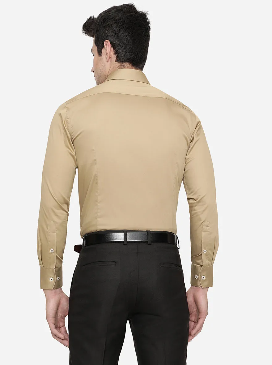 Kahki Solid Slim Fit Formal Shirt | Metal