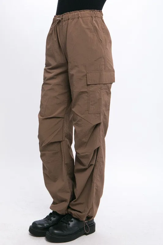 LOOSE FIT PARACHUTE CARGO PANTS