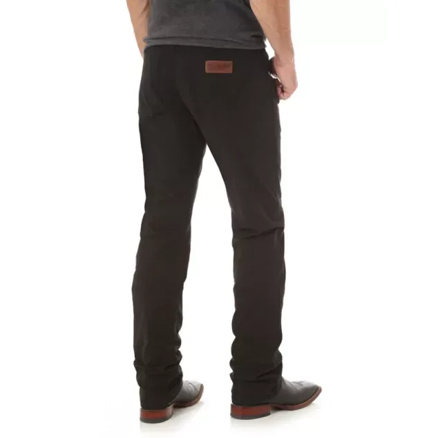 MEN'S WRANGLER RETRO® SLIM FIT STRAIGHT LEG PANT IN BLACK