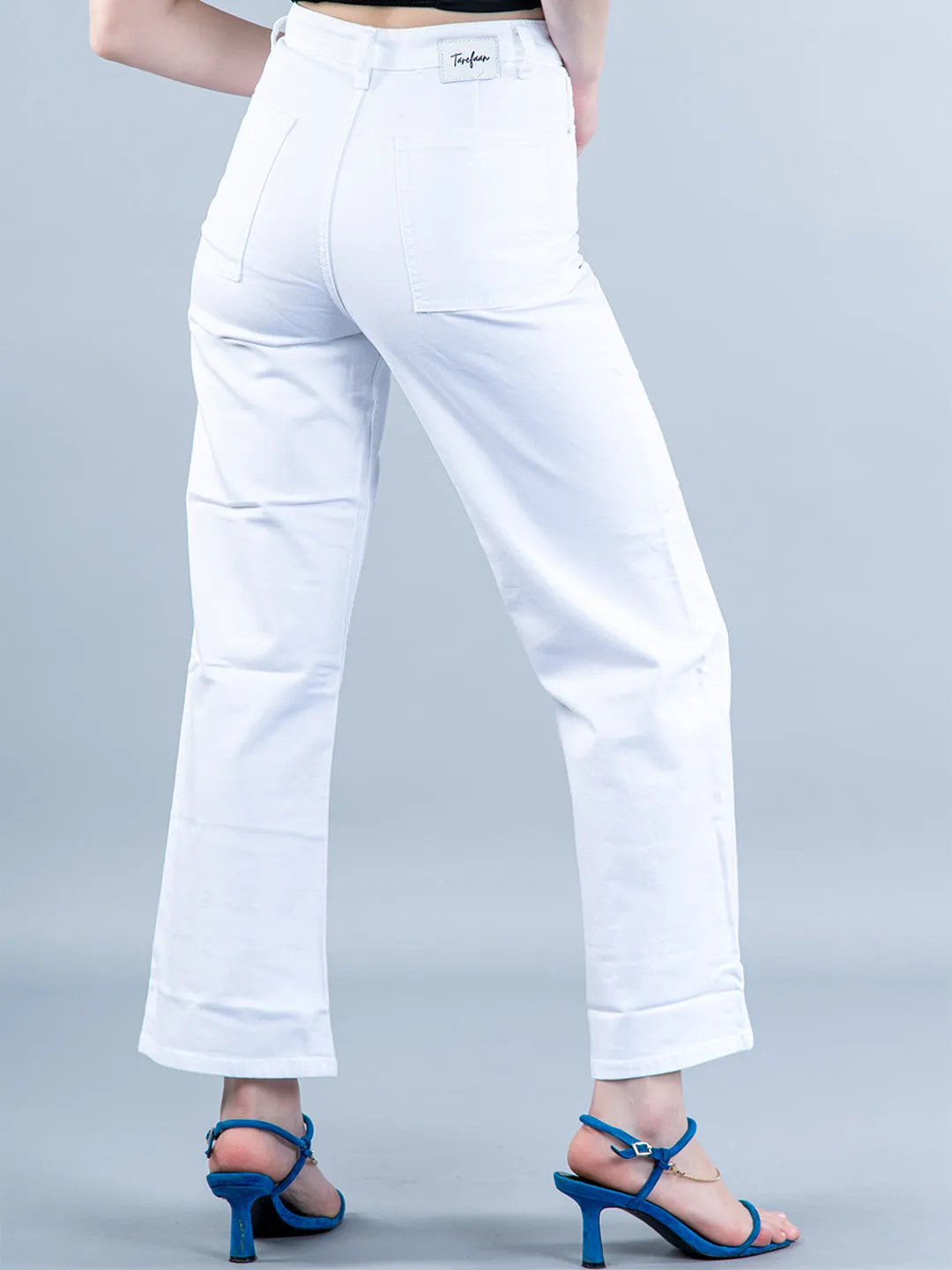 Modish White Pleated Flared Jeans